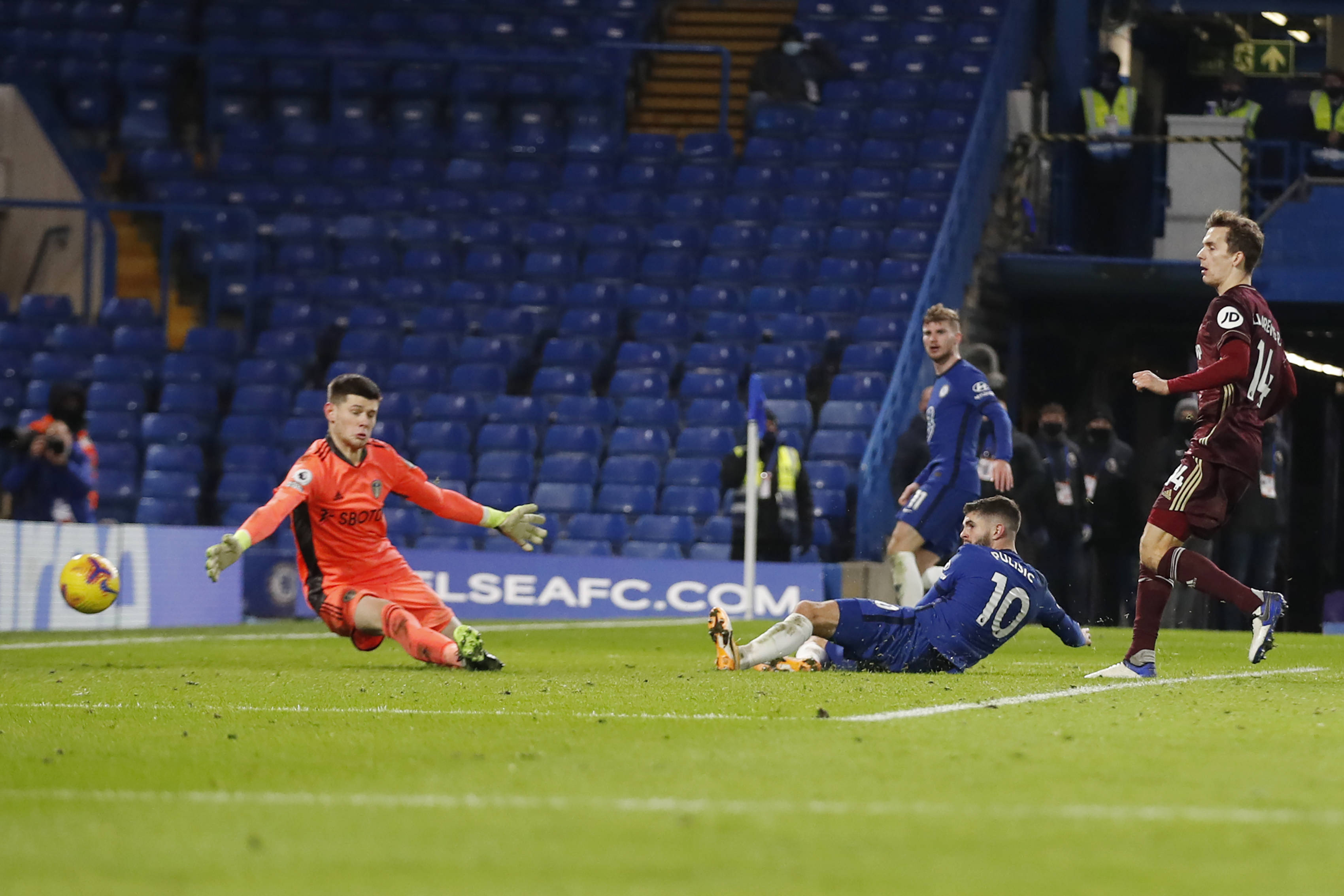 足球比赛的 足球比赛的